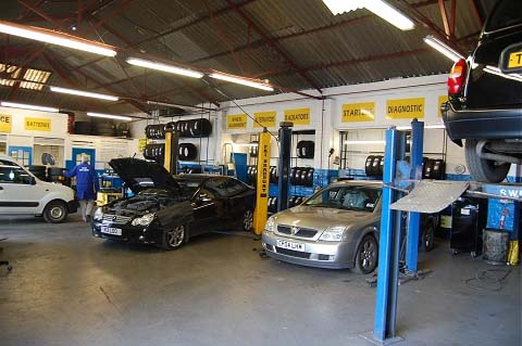 Our Glasgow Mercedes Van diagnositc and service centre. Maintenance and safety checks are provided with each diagnostic test.